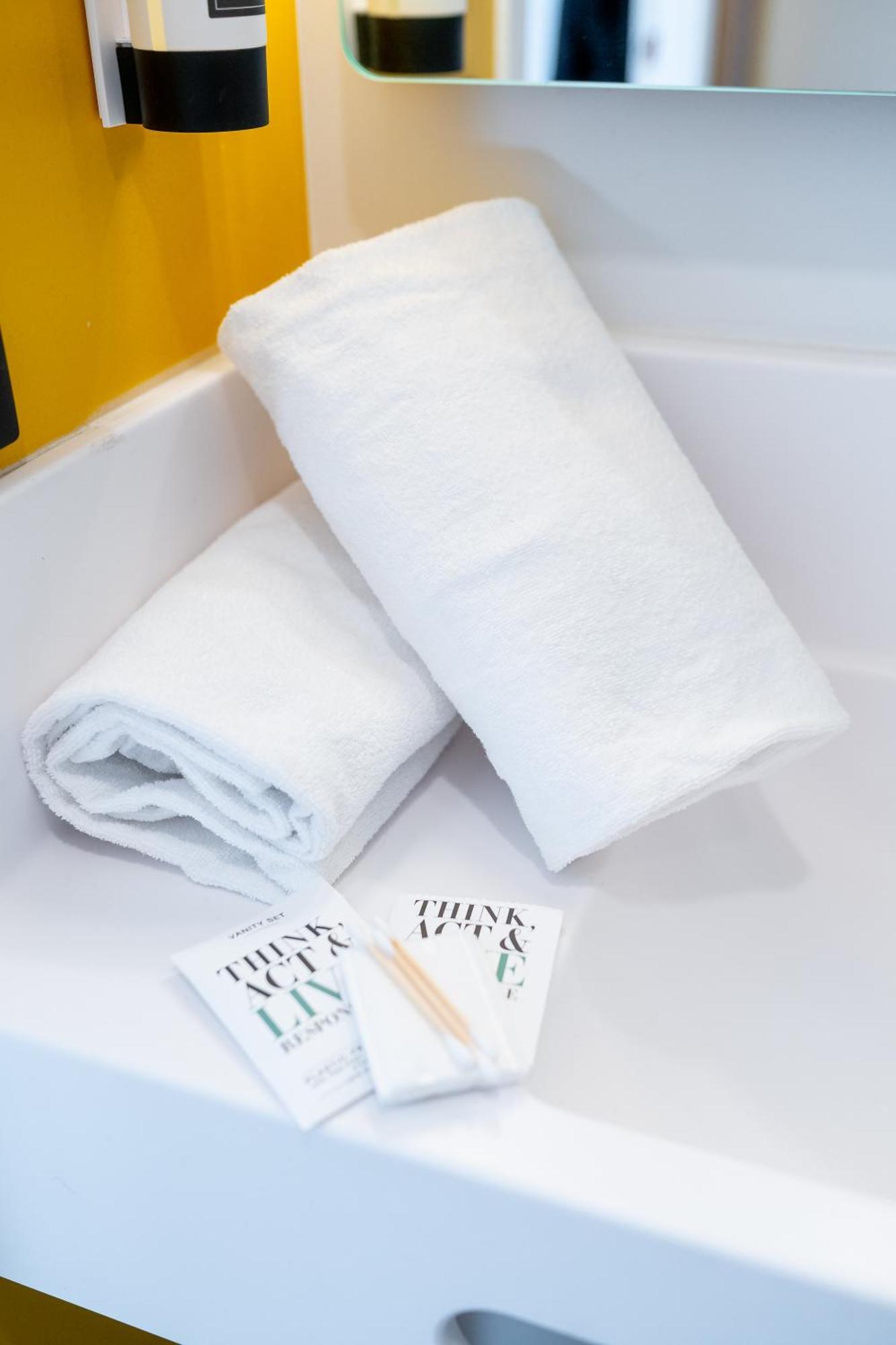 B&B Hotel Paris Clichy-Sous-Bois 3 Etoiles المظهر الخارجي الصورة